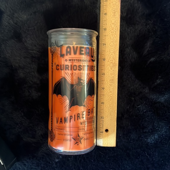 NEW Bloom & Prosper Laveau Pumpkin Scented Candle - Vampire Bat - Picture 9 of 10